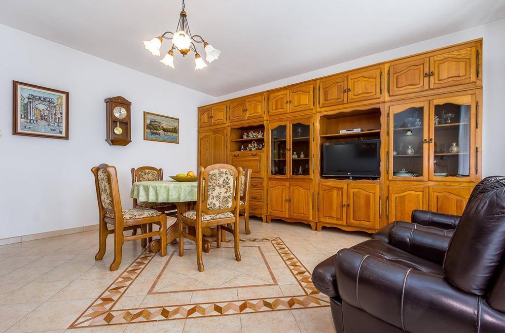 Apartments Orlic Medulin Bagian luar foto